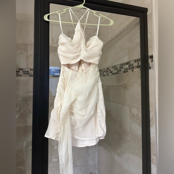 Beautiful halter nwt off white - small- Saints and Secrets from Selfie Leslie - Picture 3 of 5